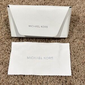 Authentic Michael Kors Ivory Eyeglass Case with Cloth